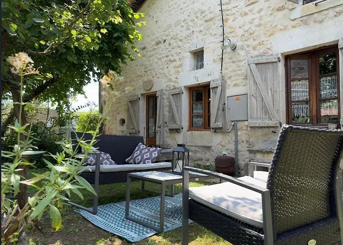 Chez L'antoinette Persac